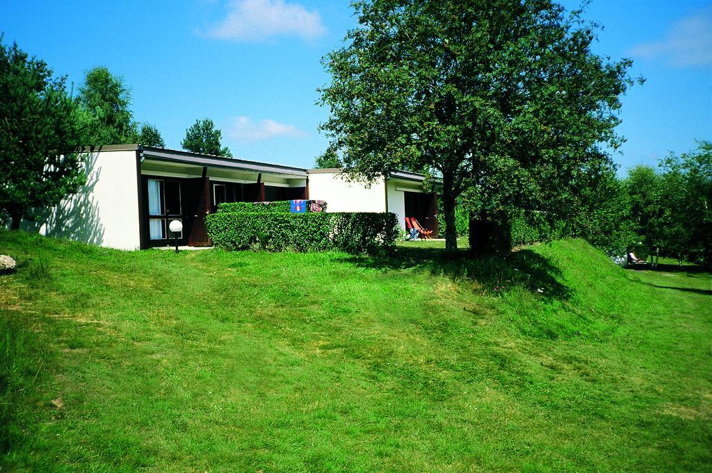 Vvf Aubrac Hotel Chaudes-Aigues Room photo